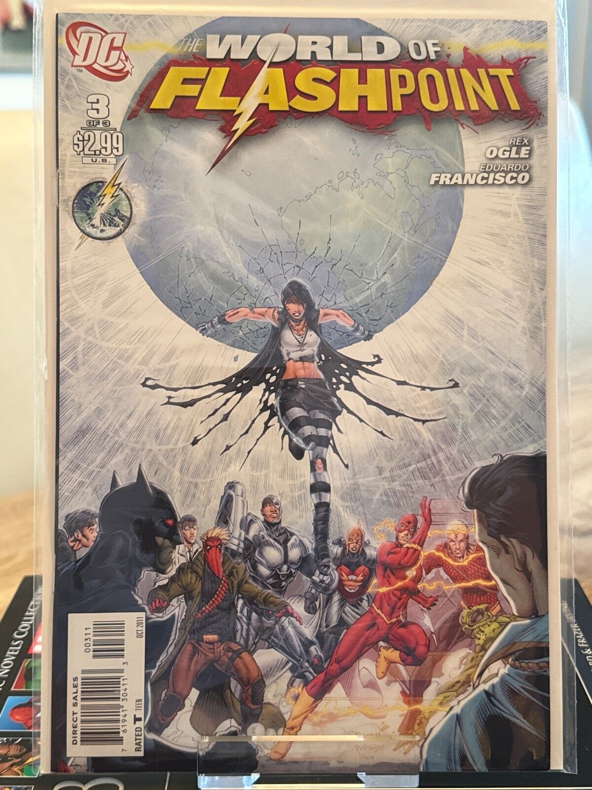 The World of Flashpoint Vol. 1 #3 (2011) - DC Comics