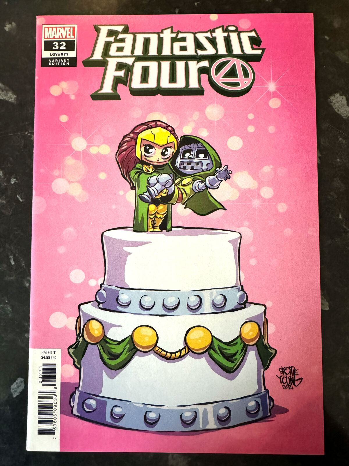 Fantastic Four Vol. 6 #32 (2021) - Skottie Young variant - Marvel
