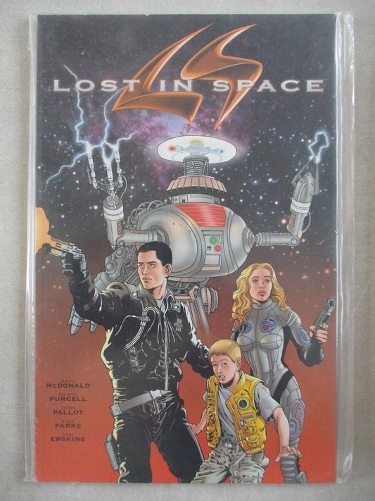 Lost in Space - Paperback