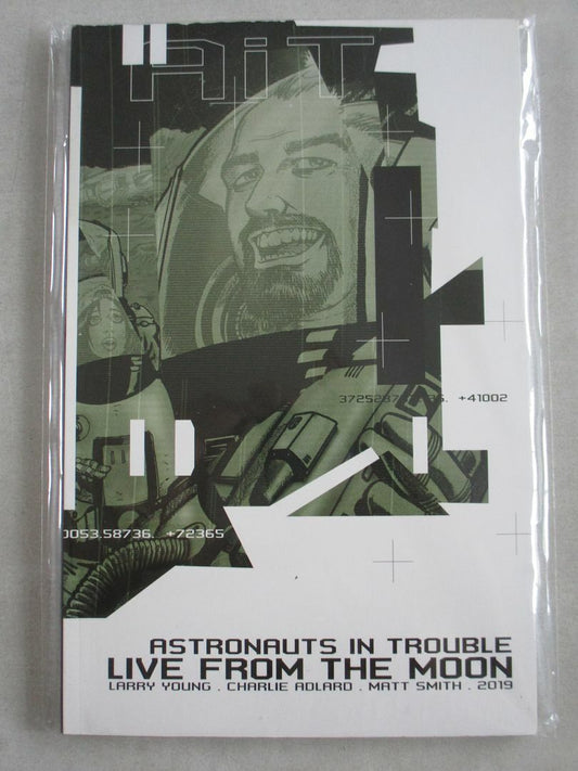 Astronauts in Trouble - Live From the Moon - Paperback