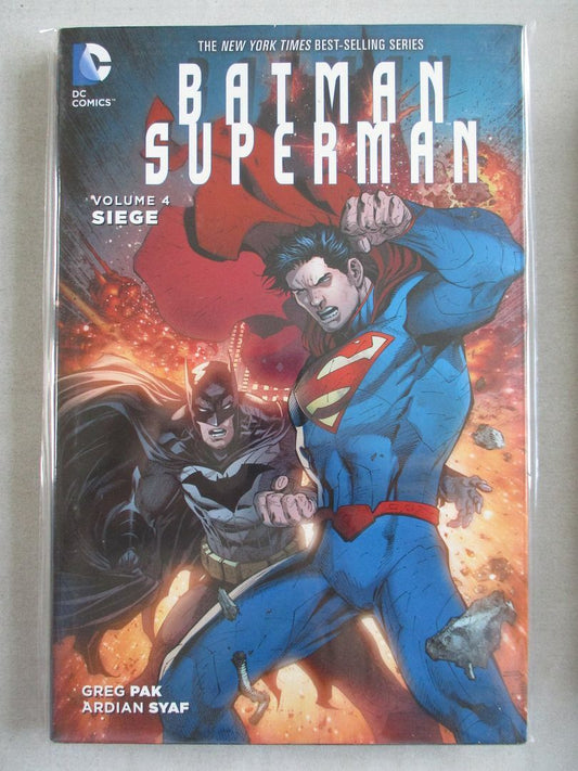 Batman/Superman Vol. 4 - Siege - Hardback