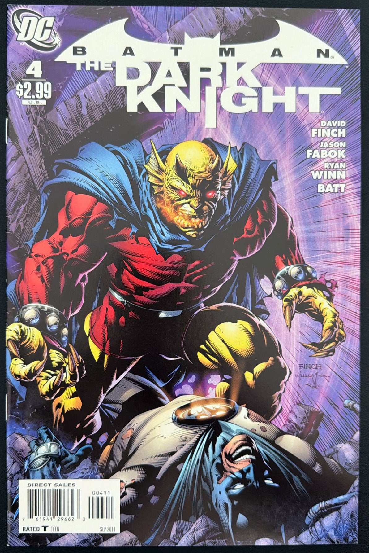 Batman: The Dark Knight Vol. 1 #4 (2011)  